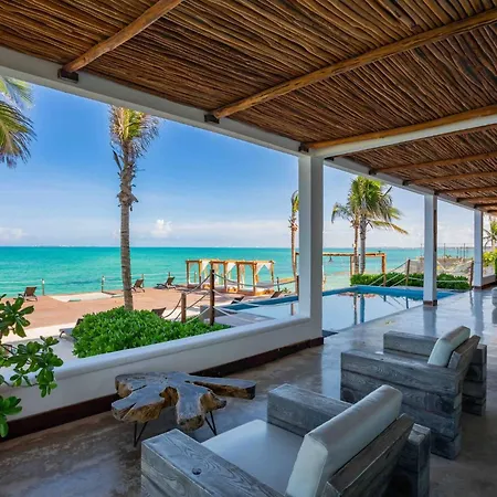 Perfect Beach Location For Families And Weddings